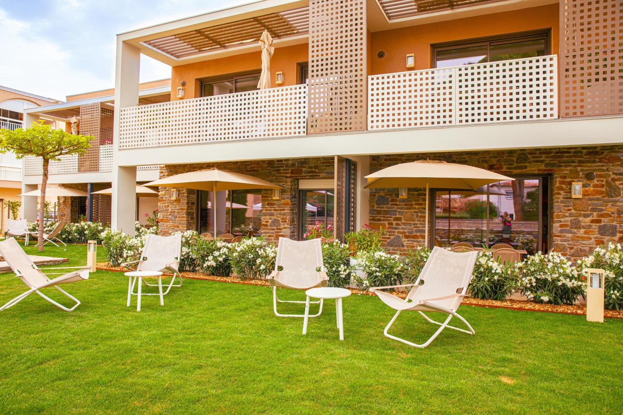 Hotel La Menado Cavalaire-sur-Mer Exterior photo